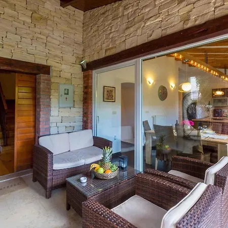 In 40737 Case de vacanță Krizisce