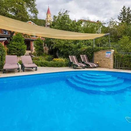 Vakantiehuis In 40737 Krizisce