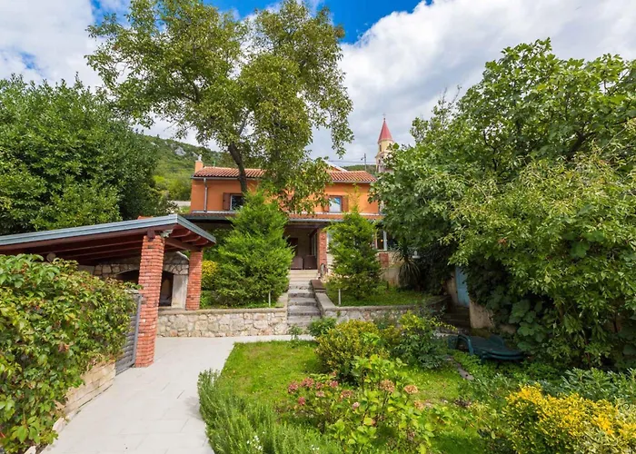 In 40737 Križišće