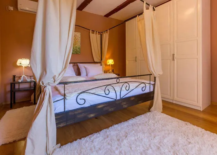 別荘 In 40737 Križišće